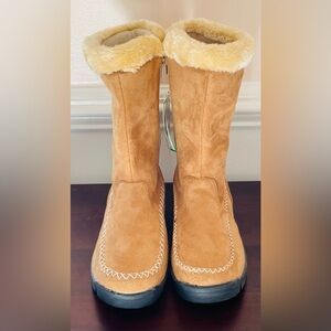 Itasca Daphne Sand Faux Shearling Winter Boots Women’s Size 7 NWT